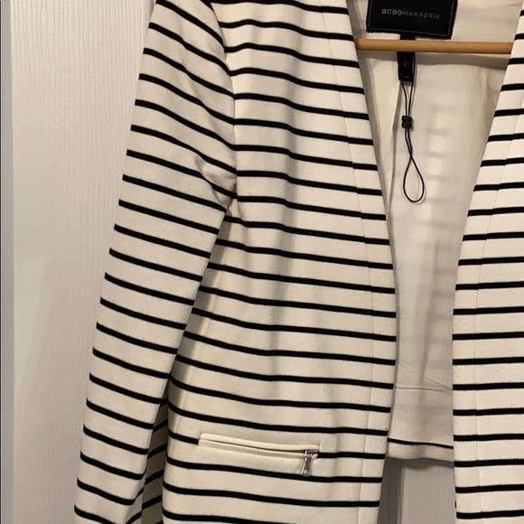 Striped cropped blazer - Picture 3 of 5